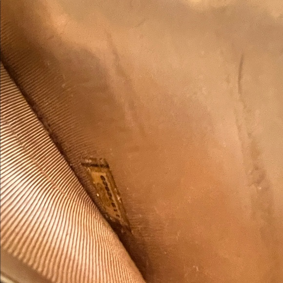 CHANEL Quilted Silver Accessory Case - Picture 12 of 16